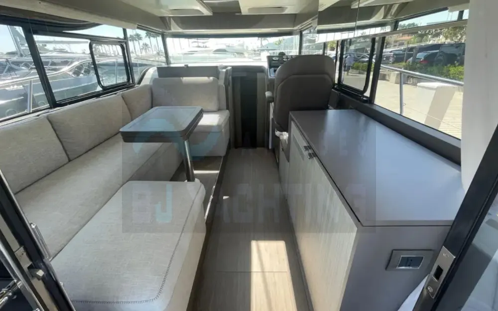 slider 3 Cranchi T 36 Crossover