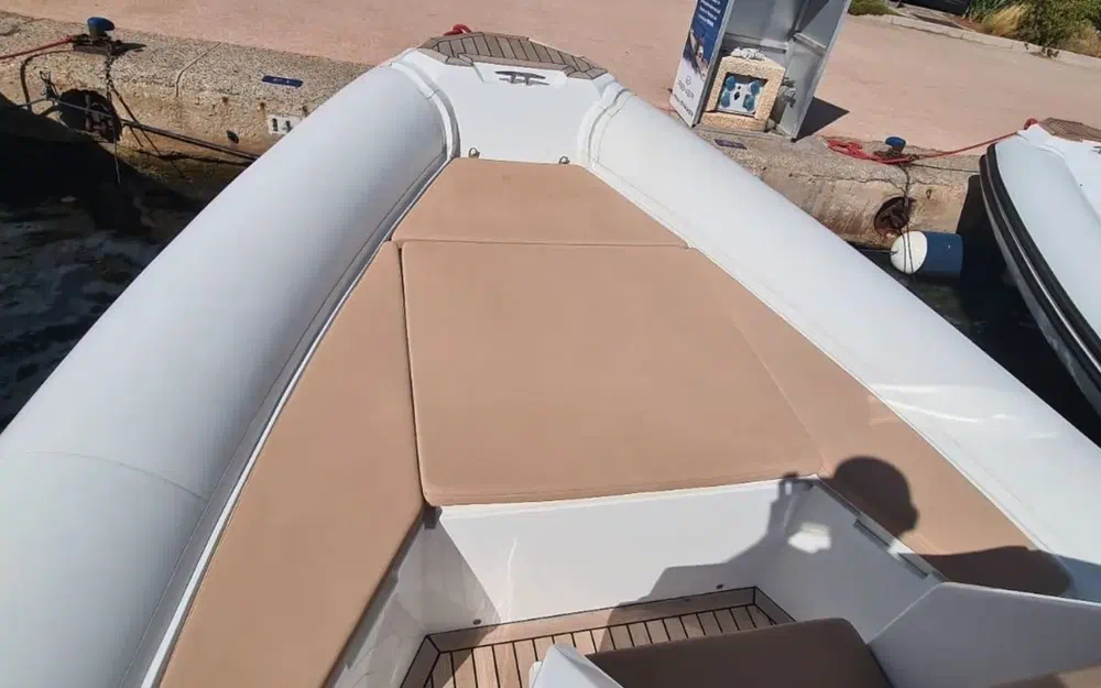 slider 8 Renier R8 Tourer