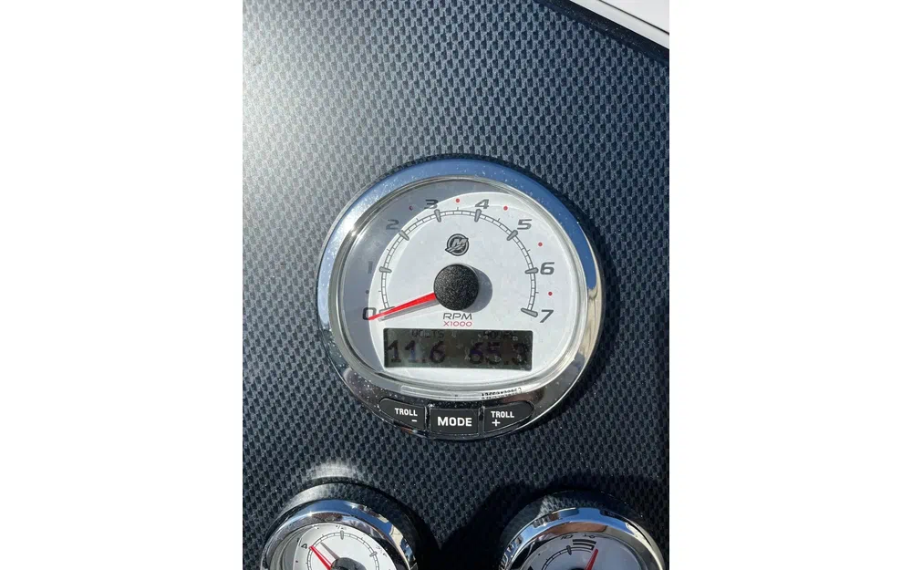 slider 14 Renier R10