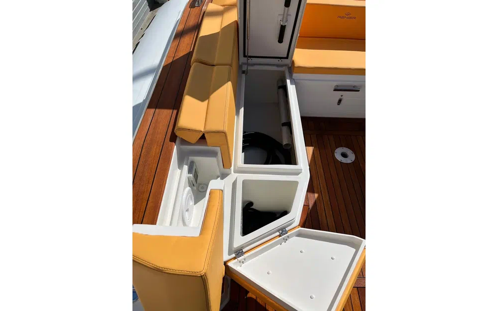 slider 15 Renier R10