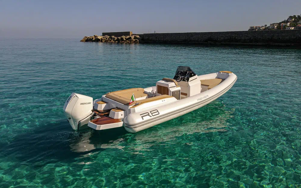 slider 0 Renier R8 Tourer