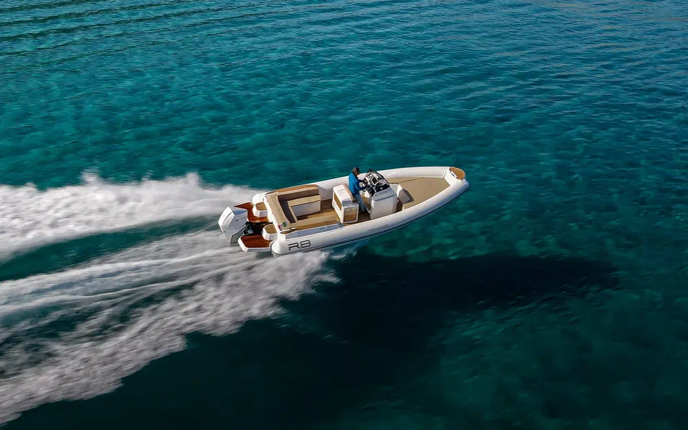 slider 9 Renier R8 Tourer