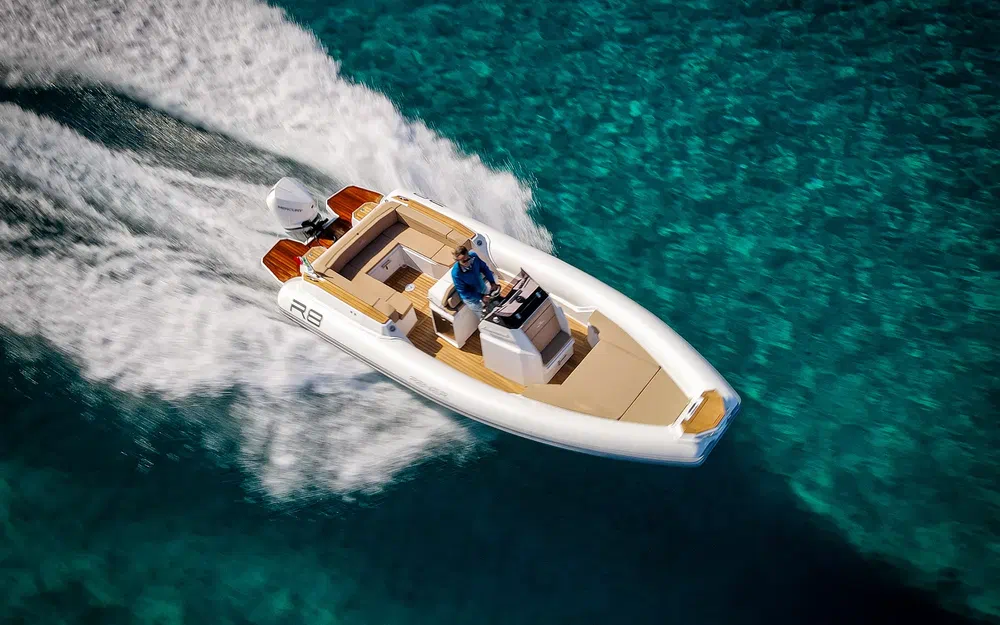 slider 10 Renier R8 Tourer