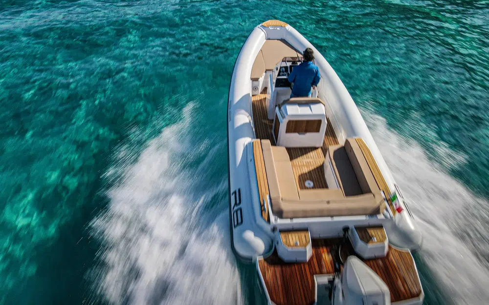 slider 12 Renier R8 Tourer