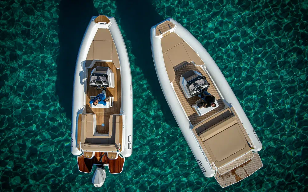 slider 13 Renier R8 Tourer