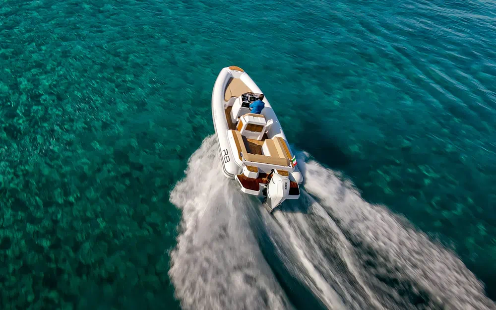 slider 8 Renier R8 Tourer