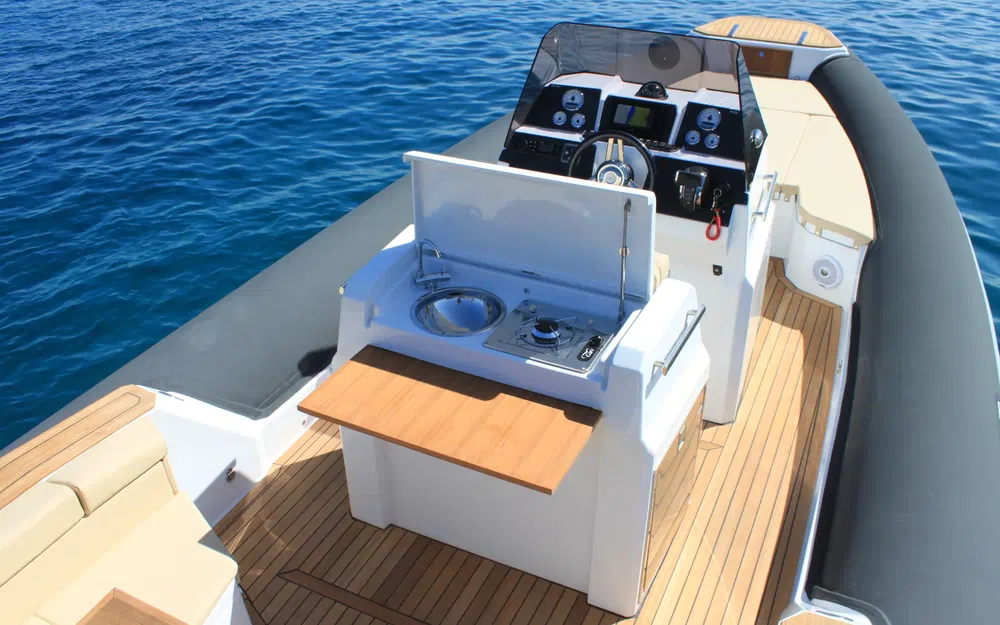 slider 12 Renier R9 Tourer