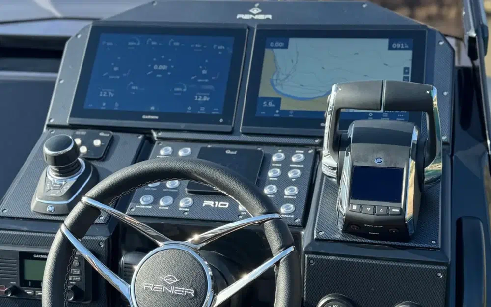 slider 15 Renier R10