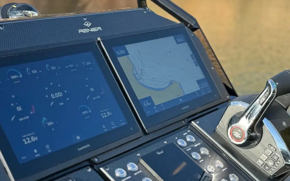 slider 16 Renier R10