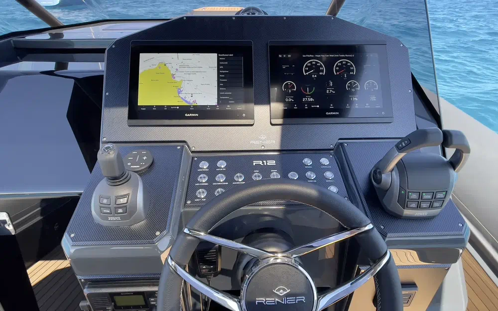 slider 13 Renier R12