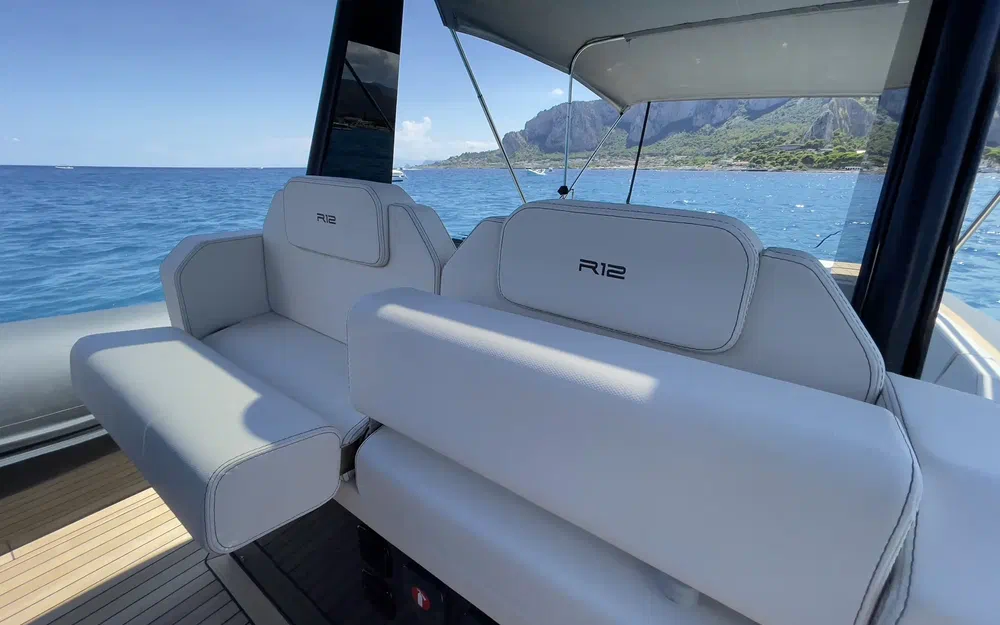 slider 20 Renier R12