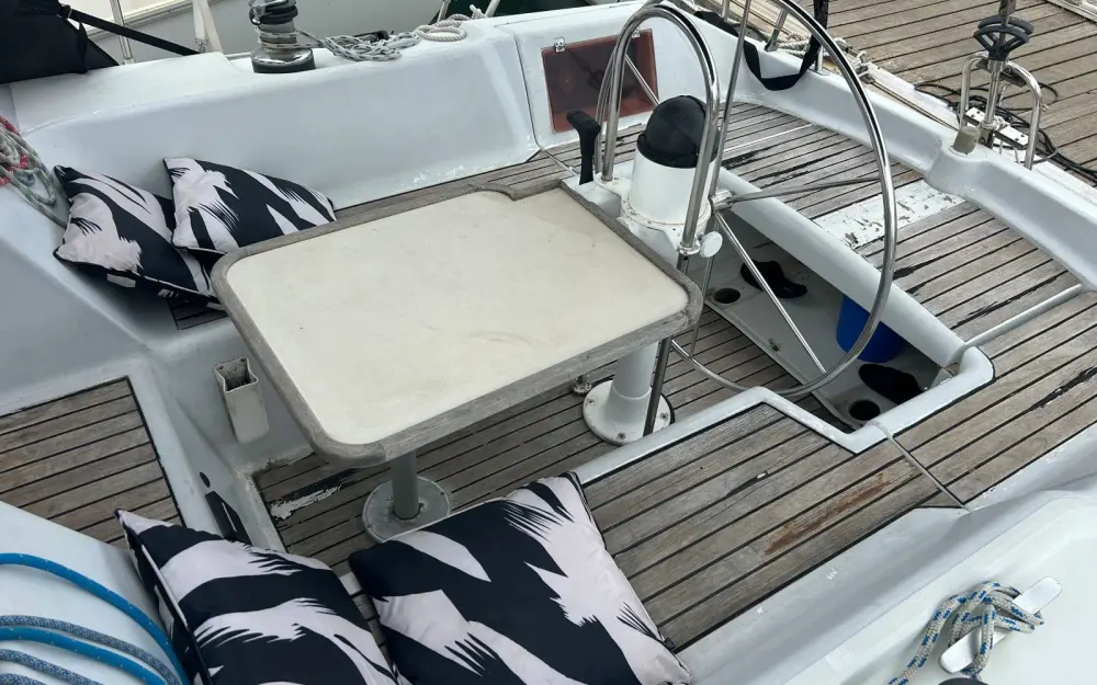 slider 1 Jeanneau Voyage 11.20