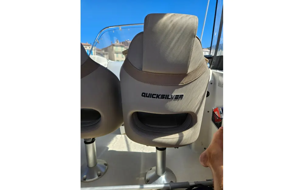 slider 8 Quicksilver  750 Week-End