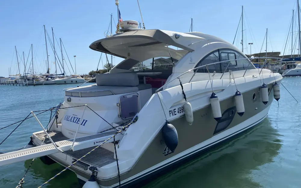 slider 1 Beneteau Monte Carlo 42
