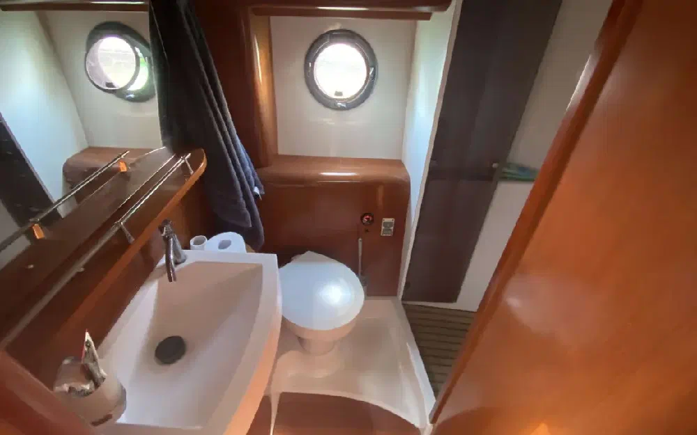 slider 25 Beneteau Monte Carlo 42