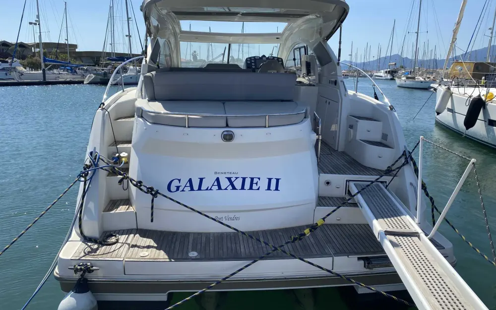 slider 2 Beneteau Monte Carlo 42