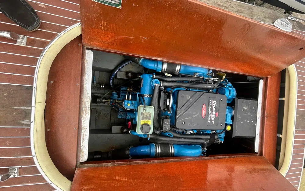 slider 19 Hacker Craft 30 SPORT