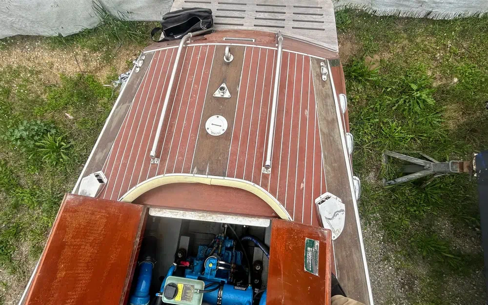 slider 4 Hacker Craft 30 SPORT