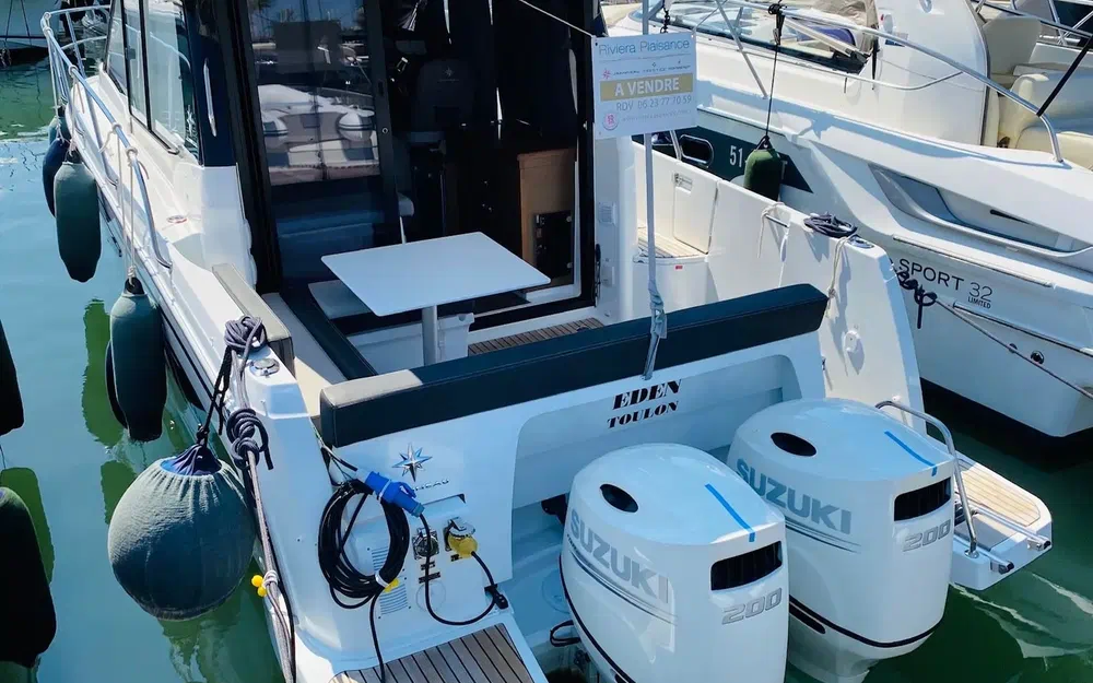 slider 3 Jeanneau Merry Fisher 895