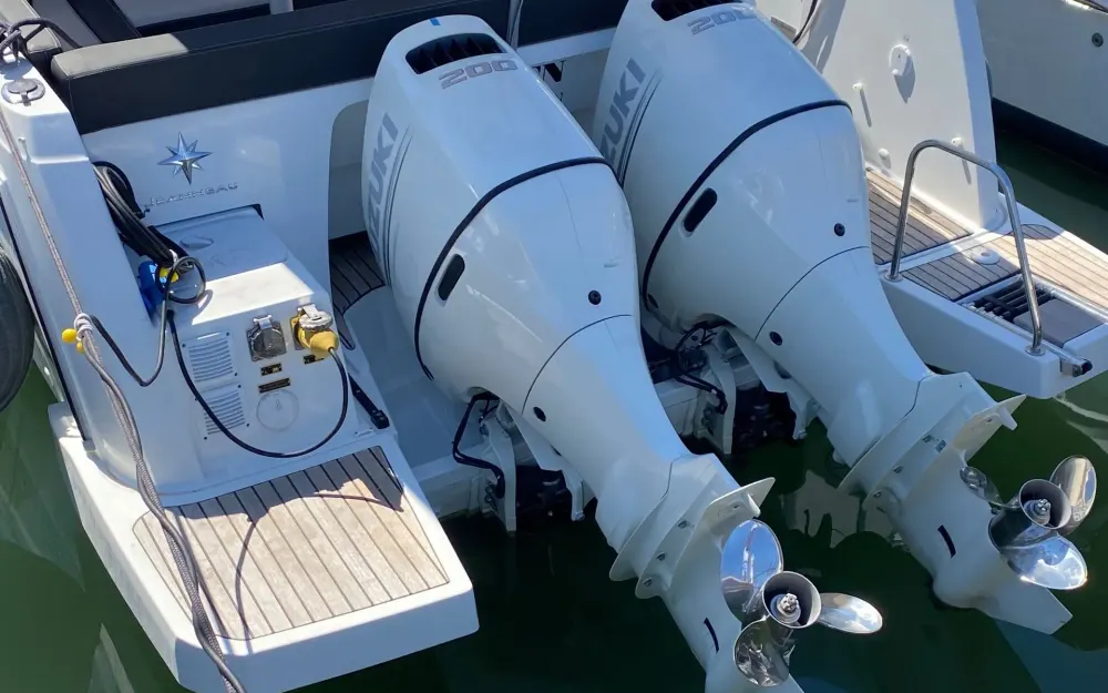 slider 4 Jeanneau Merry Fisher 895 Offshore