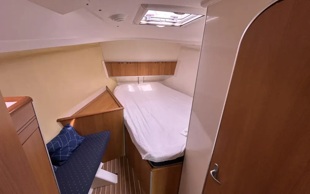 slider 6 Poncin Yachts Harmony 42
