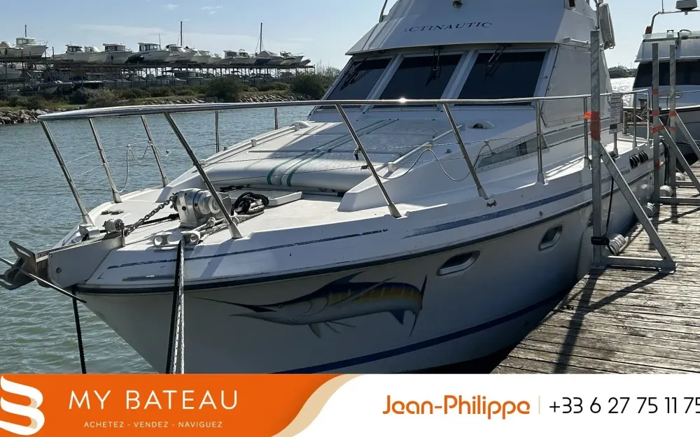 slider 0 Beneteau Antares 10.20