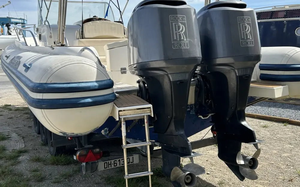 slider 9 Capelli Tempest 900WA