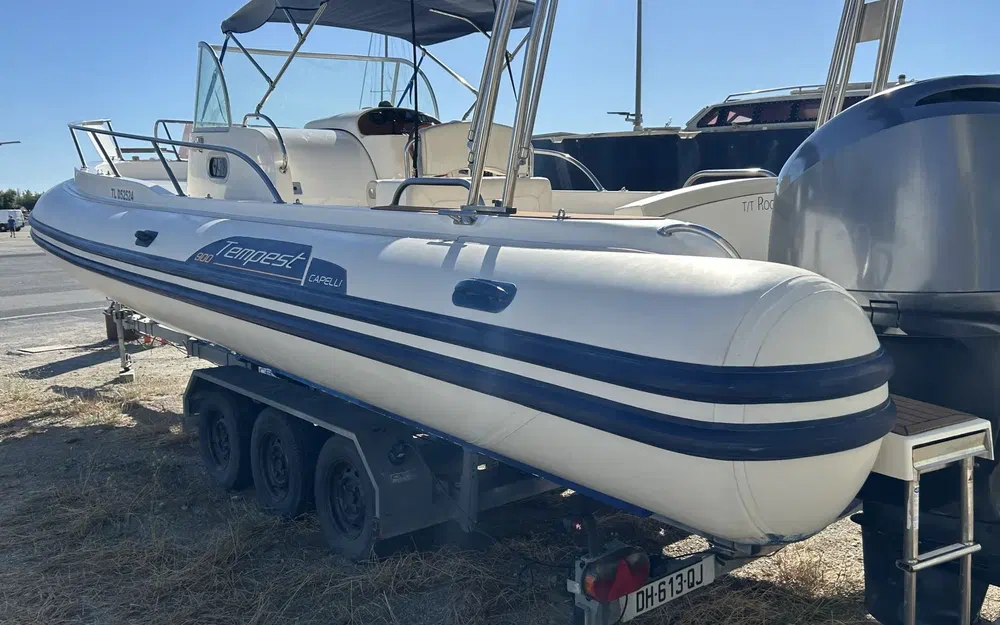 slider 6 Capelli Tempest 900