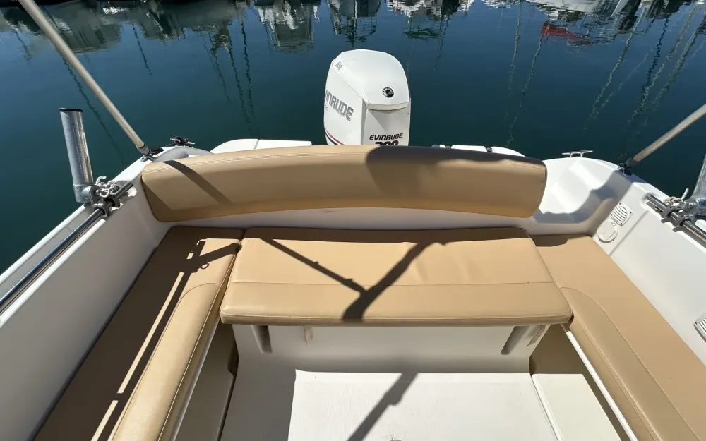 slider 3 Jeanneau Cap Camarat 715 WA
