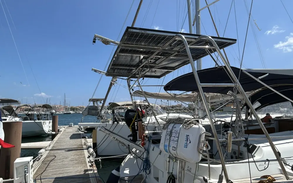 slider 17 Beneteau Oceanis 523