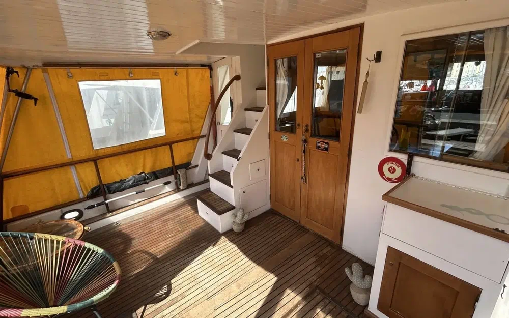 slider 14 Grand Banks 42 Europa