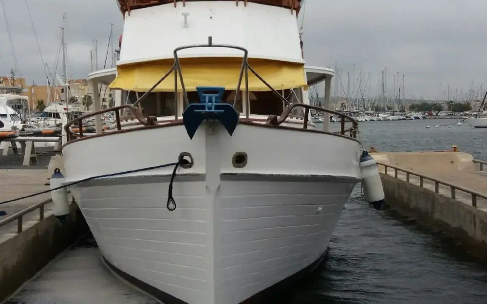 slider 21 Grand Banks 42 Europa