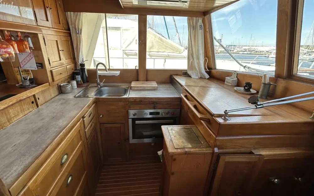 slider 4 Grand Banks 42 Europa