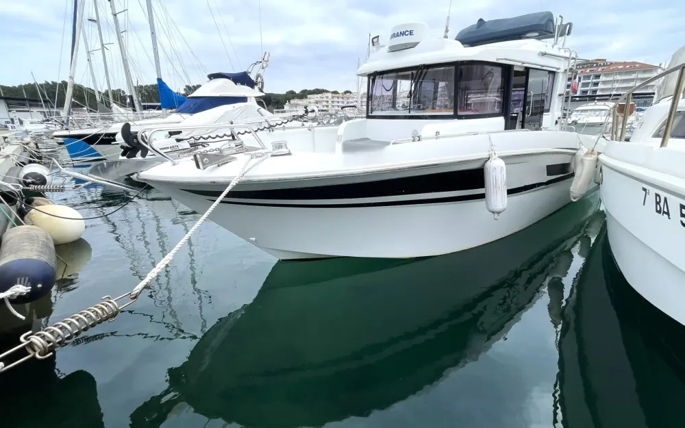 slider 2 Beneteau Barracuda 9 Fly