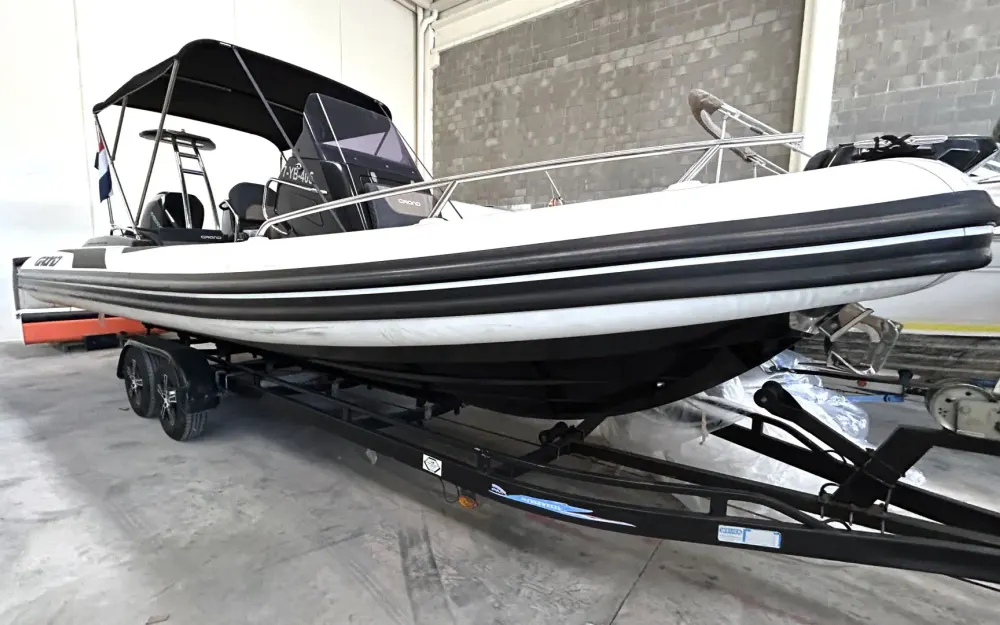 slider 2 Grand Golden Line G750