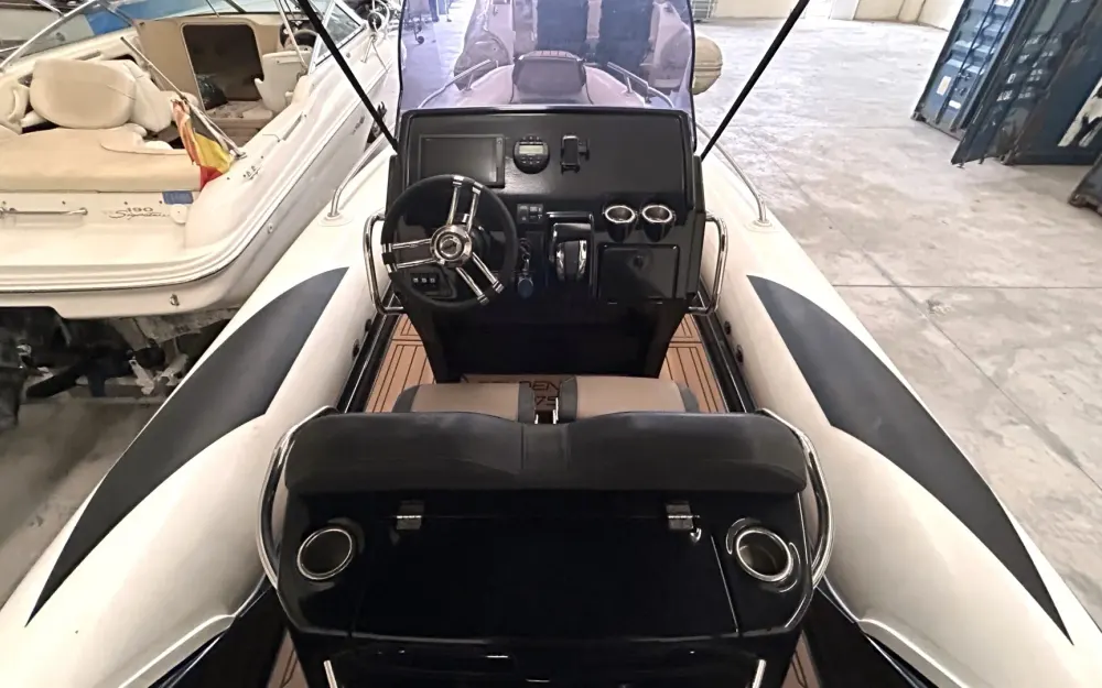 slider 3 Grand Golden Line G750