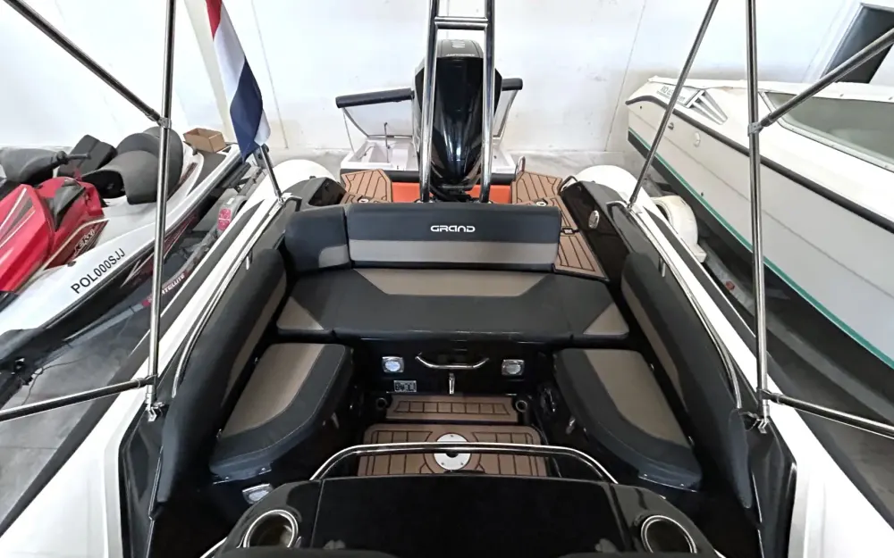 slider 6 Grand Golden Line G750