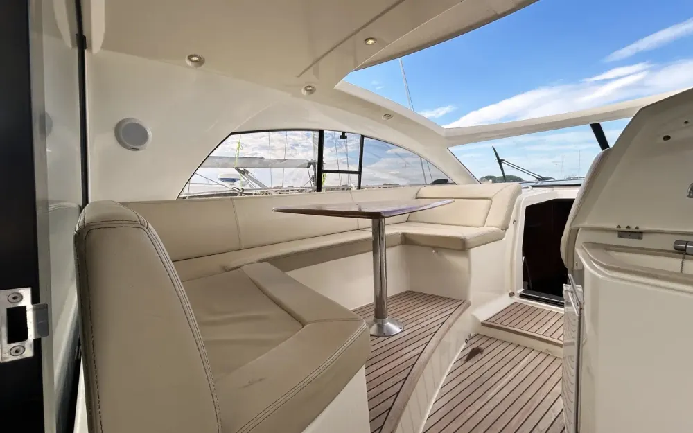 slider 4 Jeanneau Prestige 42 S