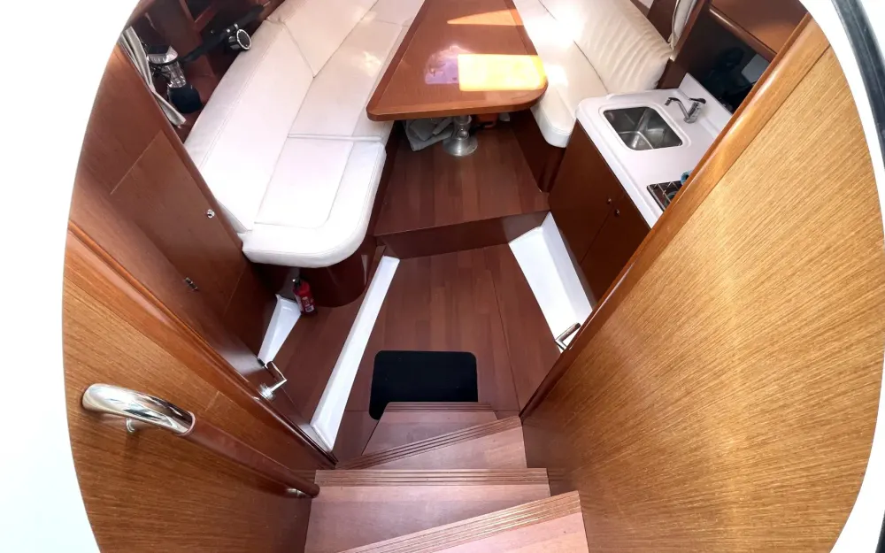 slider 5 Beneteau Gran Turismo 34