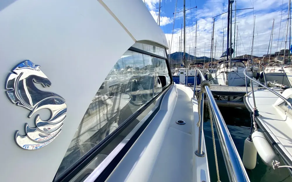 slider 16 Beneteau Antares 8 OB
