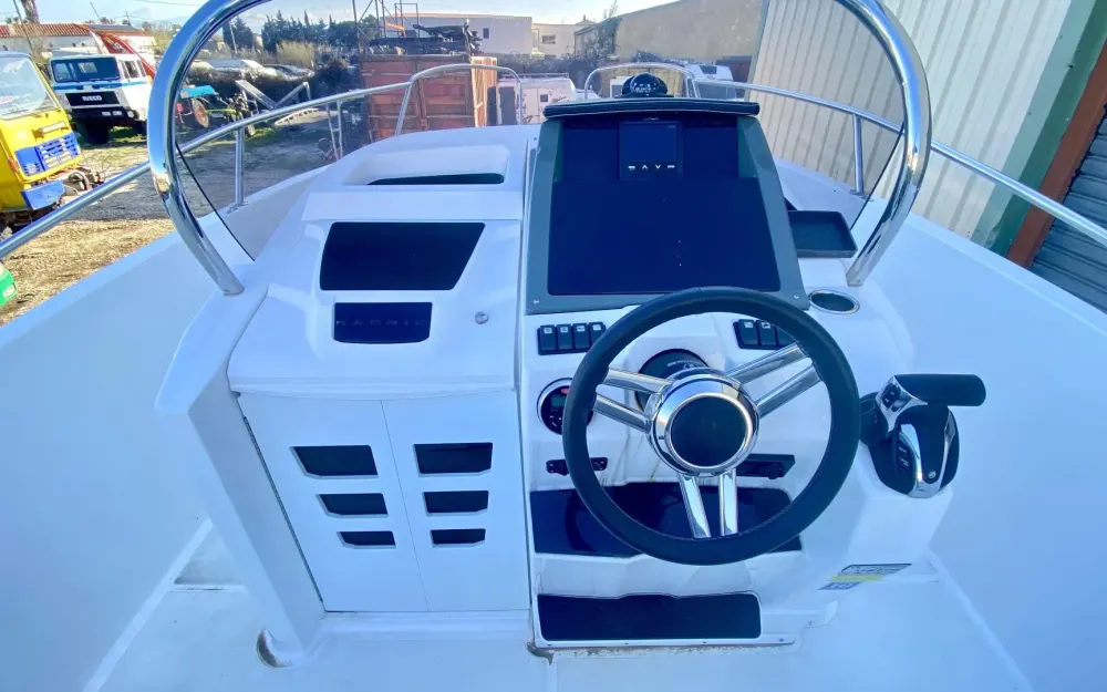 slider 11 Karnic SL651