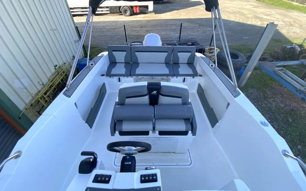 slider 6 Karnic SL651