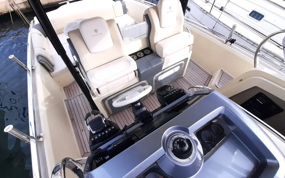 slider 9 Invictus  320 GT