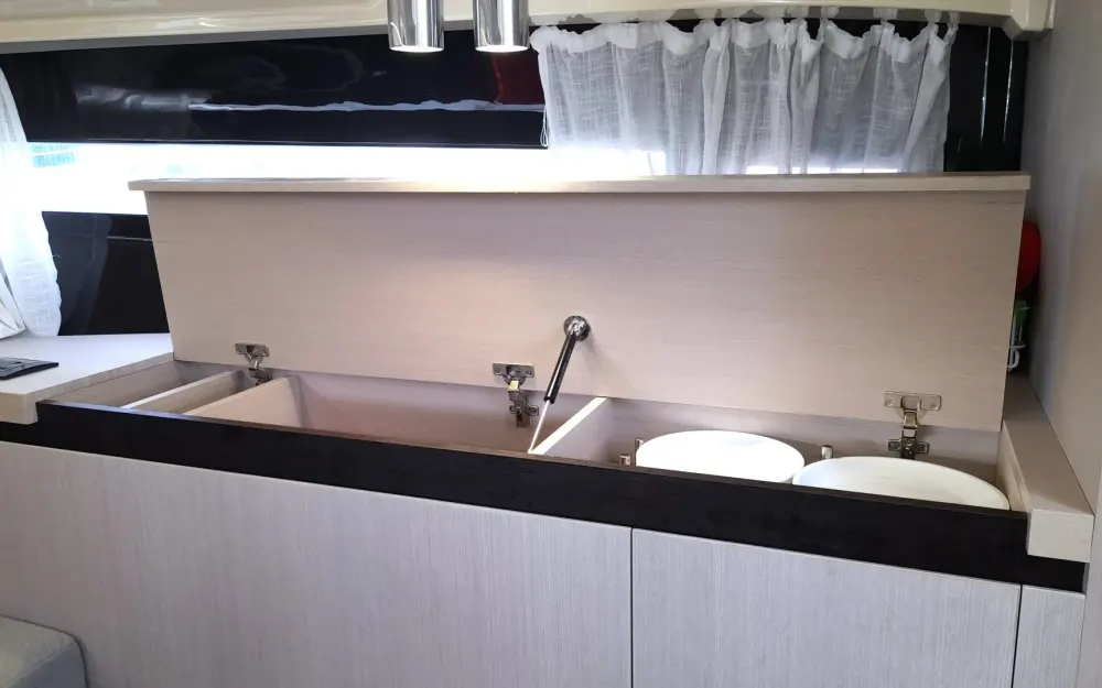 slider 11 Invictus  320 GT