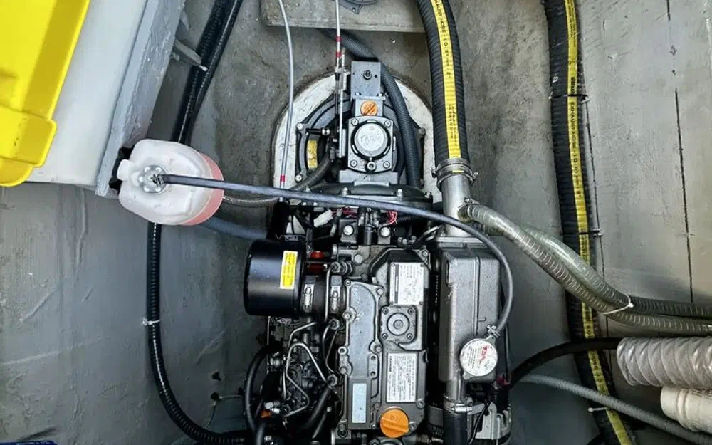 slider 15 Aventura Yacht Aventura 37