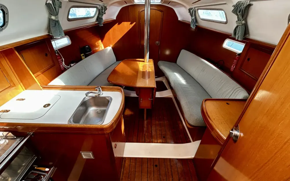 slider 10 Beneteau Oceanis 311 Clipper