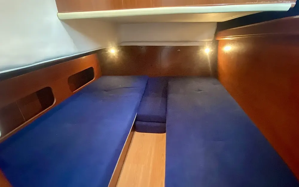slider 13 Beneteau Antares 10.80