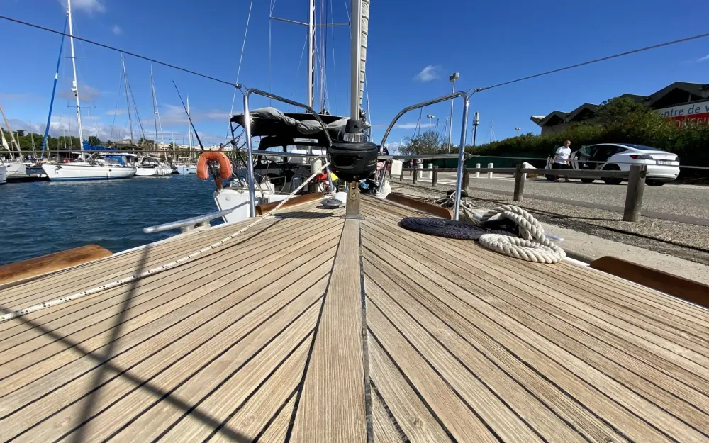 slider 9 Beneteau Oceanis 43