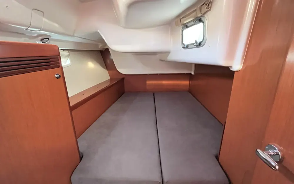 slider 17 Beneteau Oceanis 43
