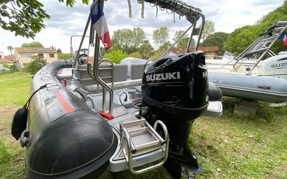 slider 3 Marshall M4
